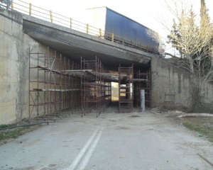 Επισκευή-Ενίσχυση  γέφυρας στο δρόμο Θεσσαλονίκης-Σερρών  χρόνος αποπεράτωσης: 42 εργάσιμες ημέρες. (εργοδότης ALPINE A.T.E.)